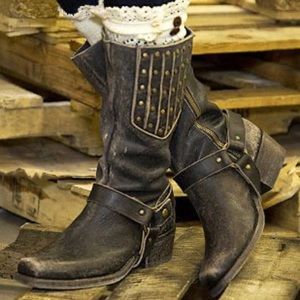 Corral boots